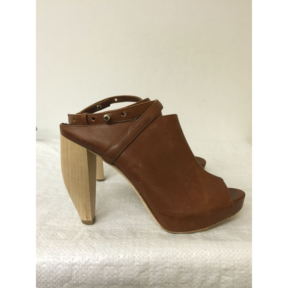 LOEFFLER RANDALL Brown  Leather ankle straps heels Sandals size 7 B